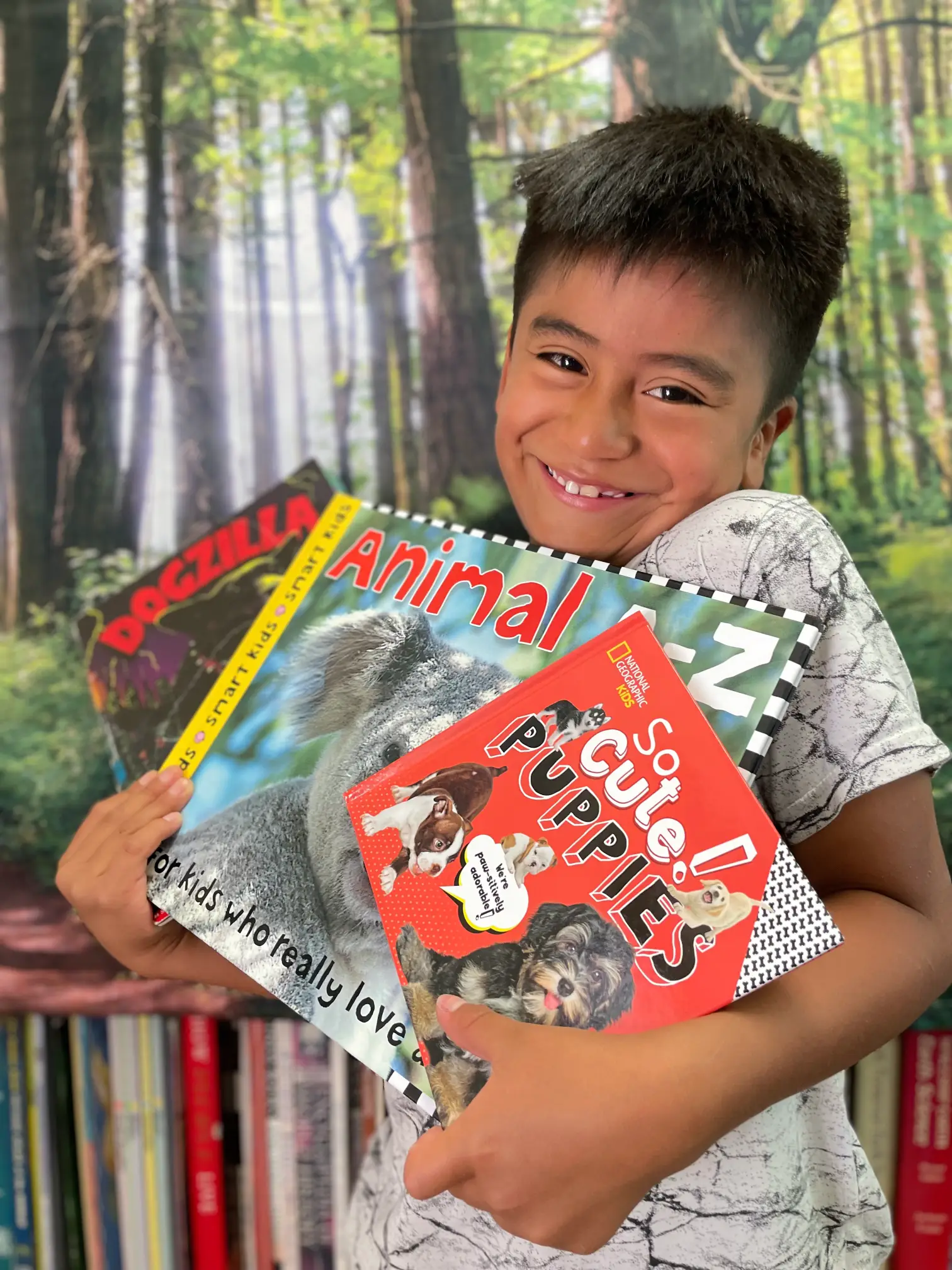luis with three books