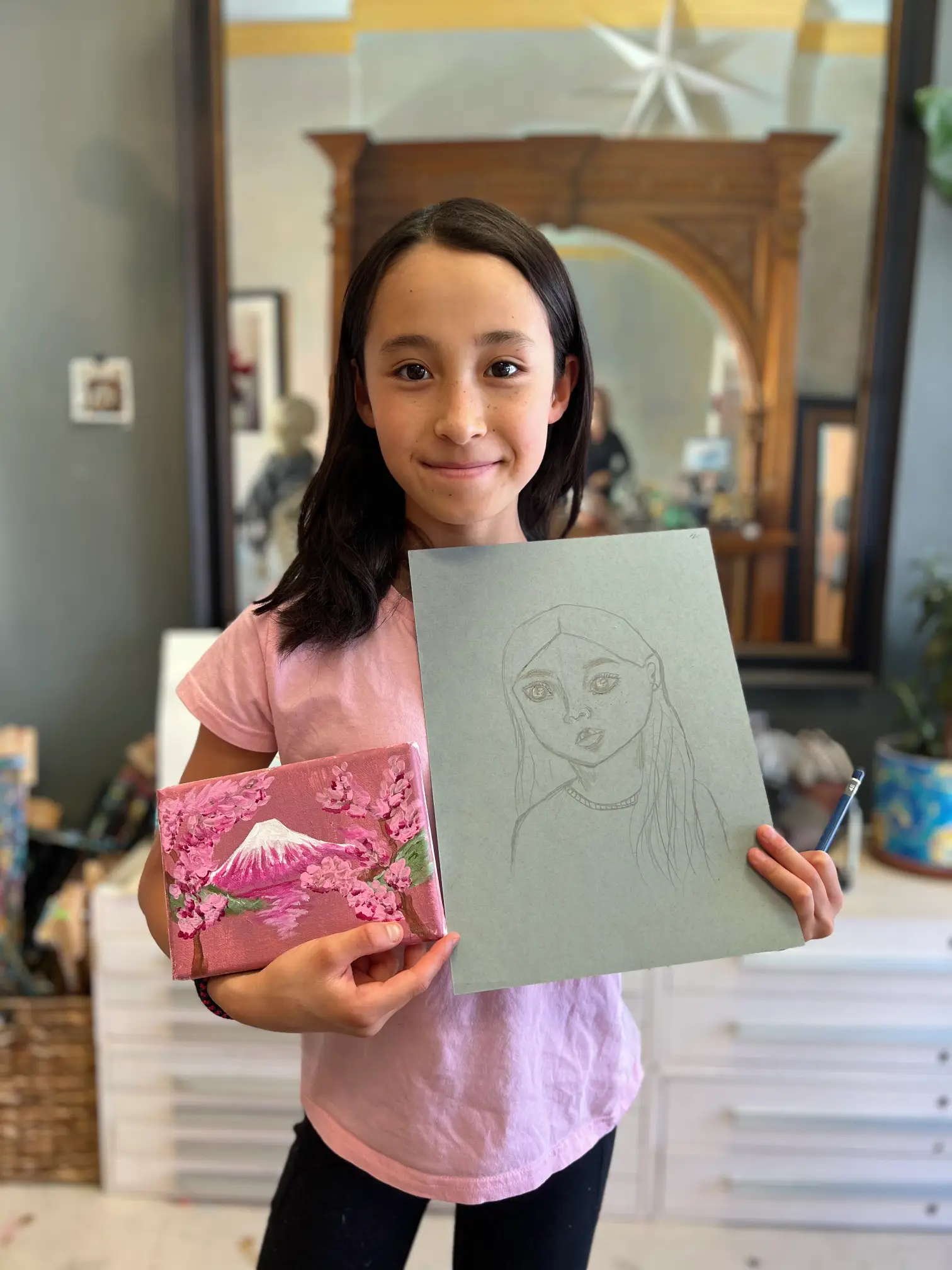 art student with her art