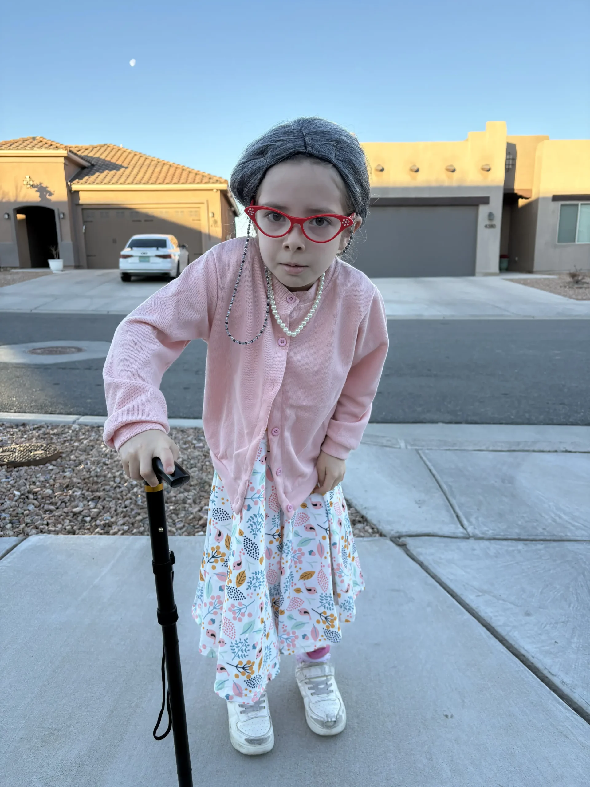 Aviva celebrated the 100th day of school by dressing up as a 100-year-old—marking the<br />
countdown of 100 days left with plenty of personality and a few extra “years” of wisdom.